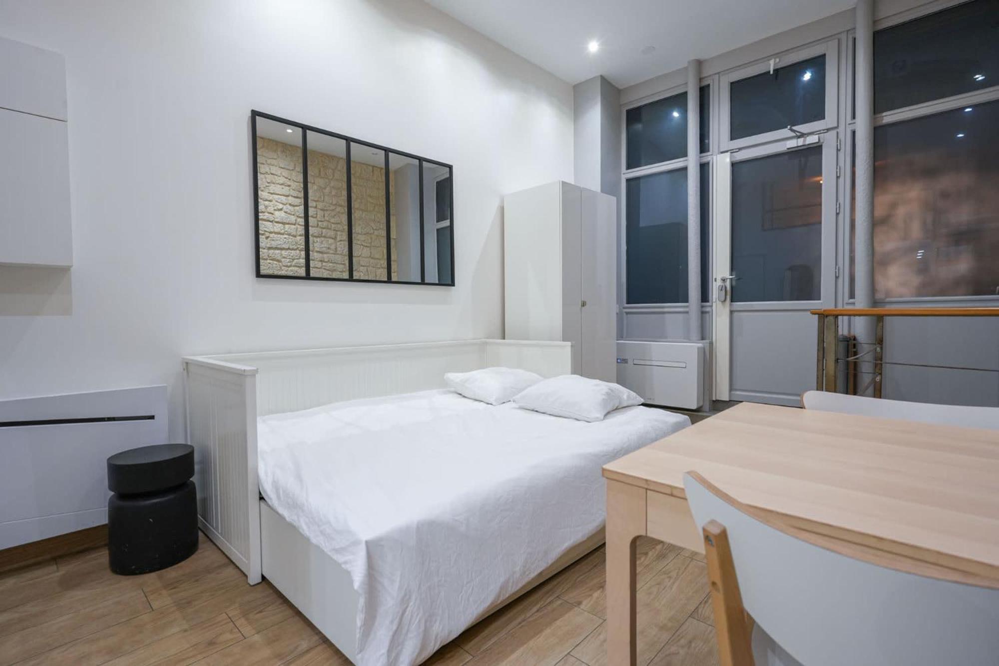 Loft 2 Bedroom Marais, Notre Dame Ac By Lcc Agency * Parigi