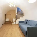 Loft 2 Bedroom Marais, Notre Dame Ac By Lcc Agency